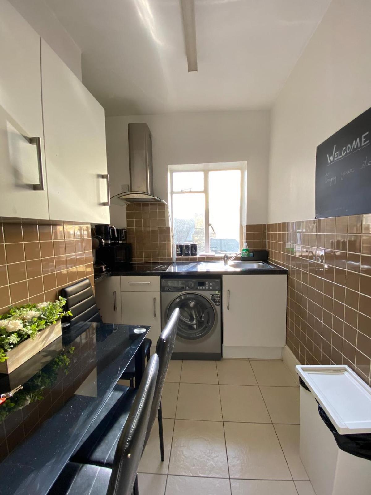 Lovely 2 Bed Flat In Soho! London Exterior photo